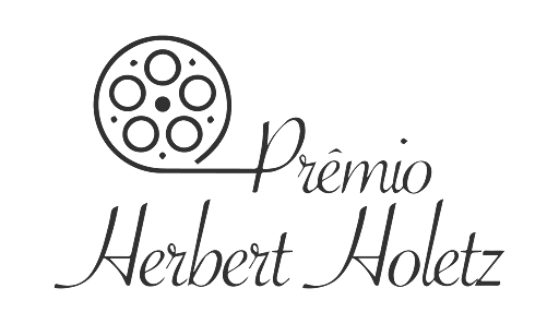 Logotipo de patrocinador, em preto, Prêmio Herbert Holetz. Um rolo de filme para cinema se desenrola e forma a letra P, seguindo do texto Prêmio e abaixo, Herbert Holetz